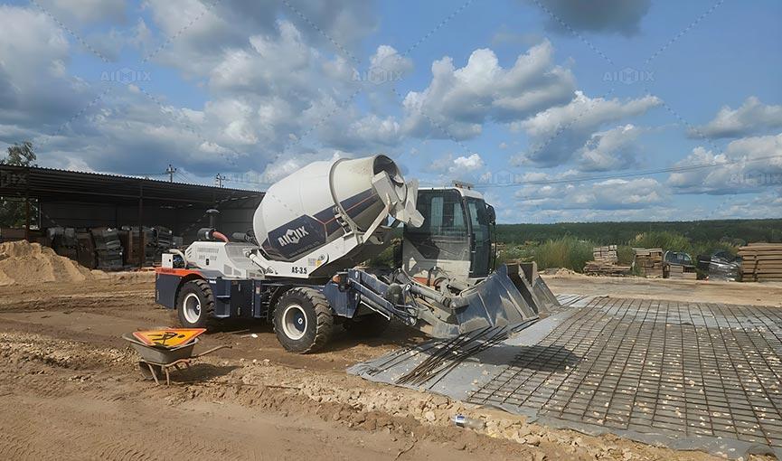 Self Loading Mixer